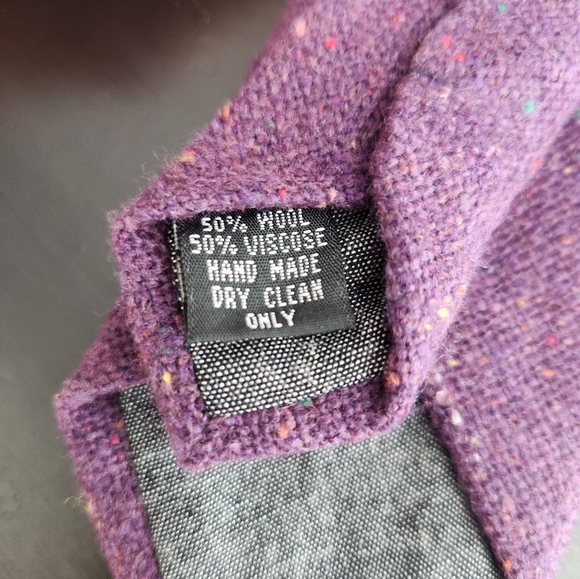 Plum Texted Necktie - Picture 4 of 4